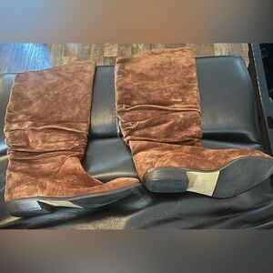 Bandolino Brown Suede Heeled Boots